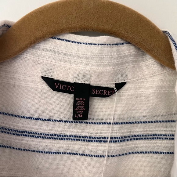 NWOT Victoria’s Secret Cotton Stripped Button Down - Picture 3 of 6